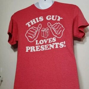 Mens shirt  Fun Christmas guy likes presents Shirt M Red White nwt